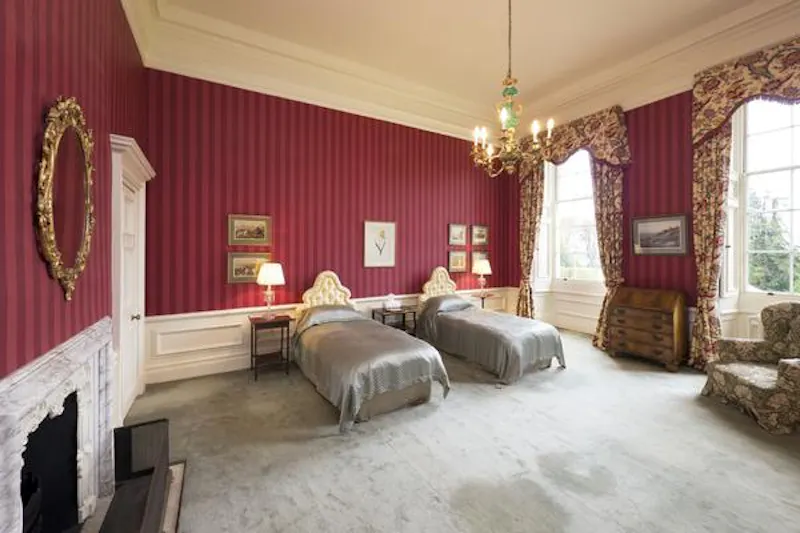 Bedroom at Spectacular Stamford chateau, A1324 (photo 7)