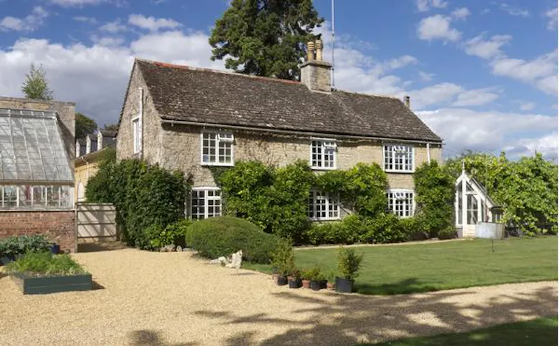 Summer house at Spectacular Stamford chateau, A1324 (photo 15)