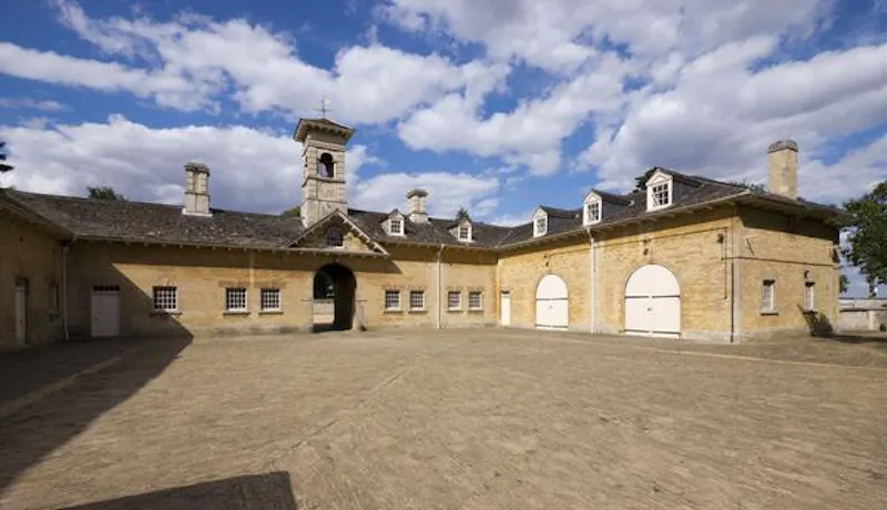 Stable / Outbuildings at Spectacular Stamford chateau, A1324 (photo 16)
