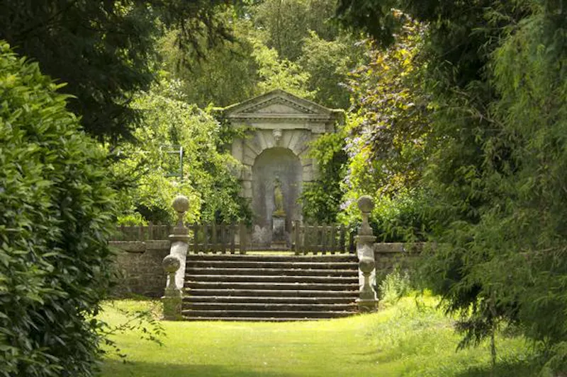 Spectacular Stamford chateau, A1324 (photo 21)