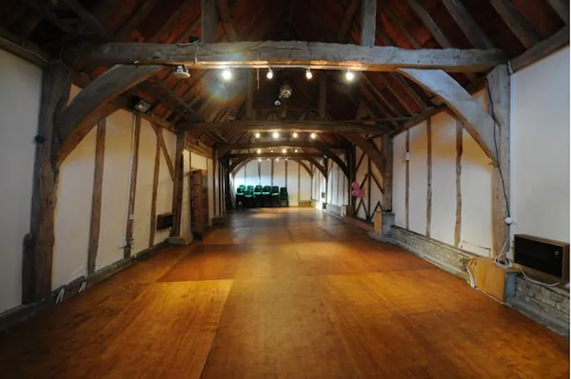 Ballroom at Film location L642 in Hertfordshire (photo 19)