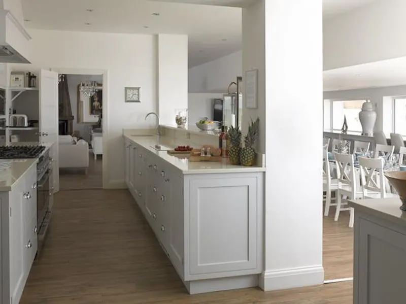 Kitchen at Angmering on Sea beach house, C842 (photo 12)