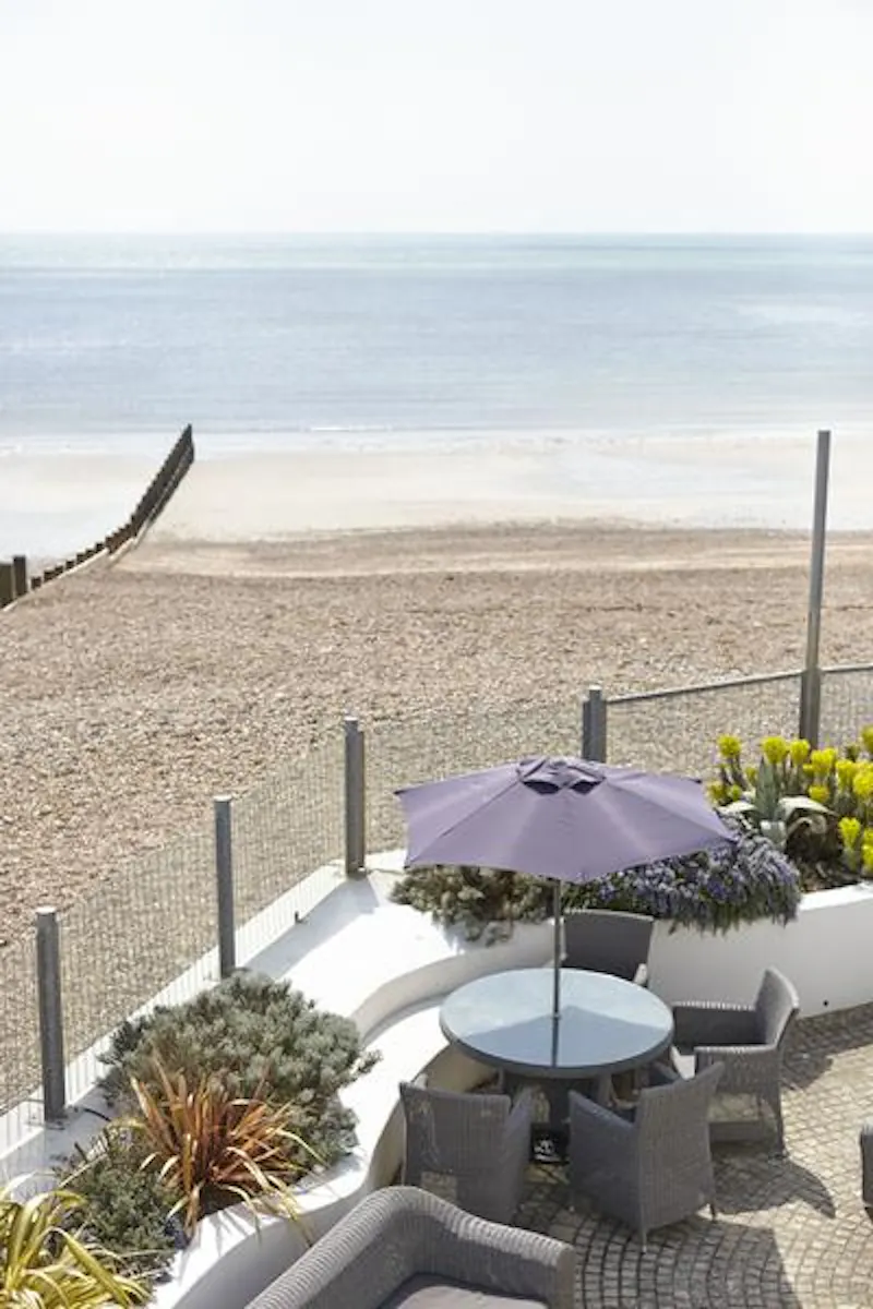 Angmering on Sea beach house, C842 (photo 38)