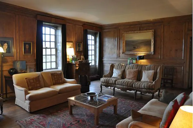 4-storey Eggington country house, A1328 (photo 3)