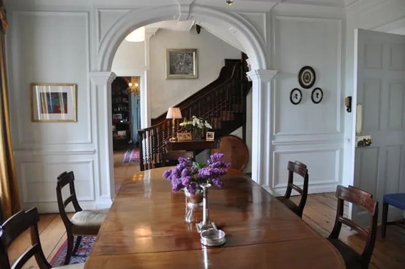 4-storey Eggington country house, A1328 (photo 7)