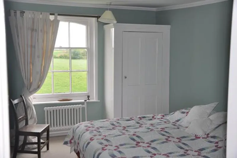 4-storey Eggington country house, A1328 (photo 25)