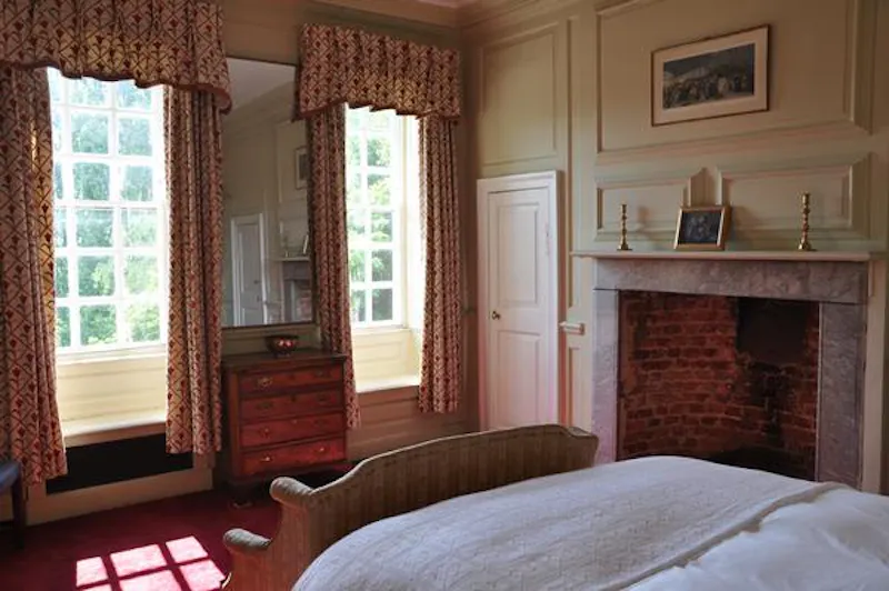 4-storey Eggington country house, A1328 (photo 30)