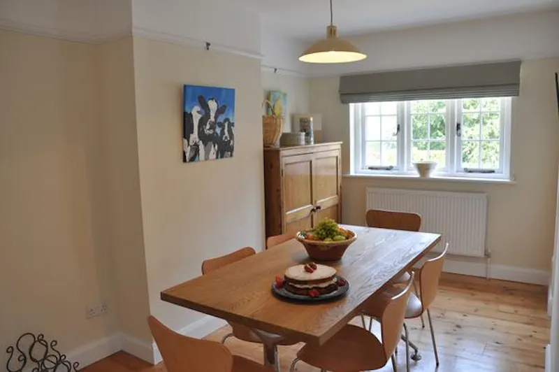 4-storey Eggington country house, A1328 (photo 31)