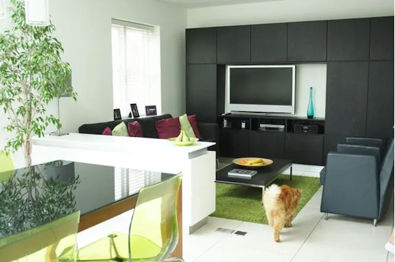 Dining room at Ultra-modern Wimbledon house, K378 (photo 5)