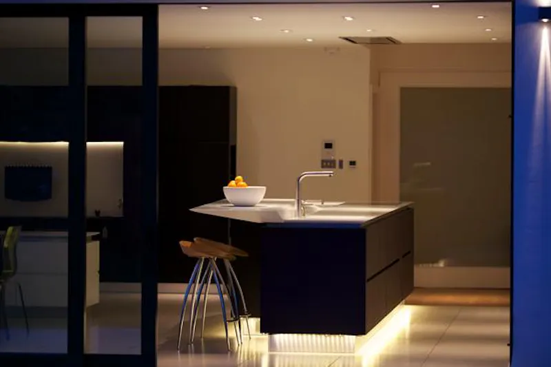 Ultra-modern Wimbledon house, K378 (photo 13)
