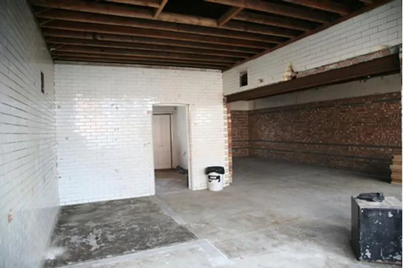 Colchester space with shop front, N247 (photo 14)