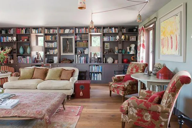 Living Room at Film location L643 in East Sussex (photo 7)
