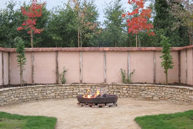 Fireplace at Film location L644 in Gloucestershire (photo 4)
