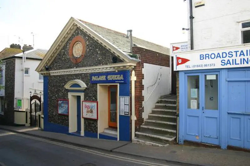 Eclectic Broadstairs home, A1334 (photo 37)