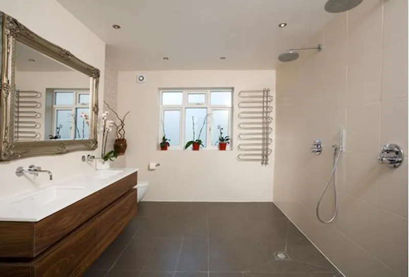 Wetroom at Film location D2164 in London (photo 7)