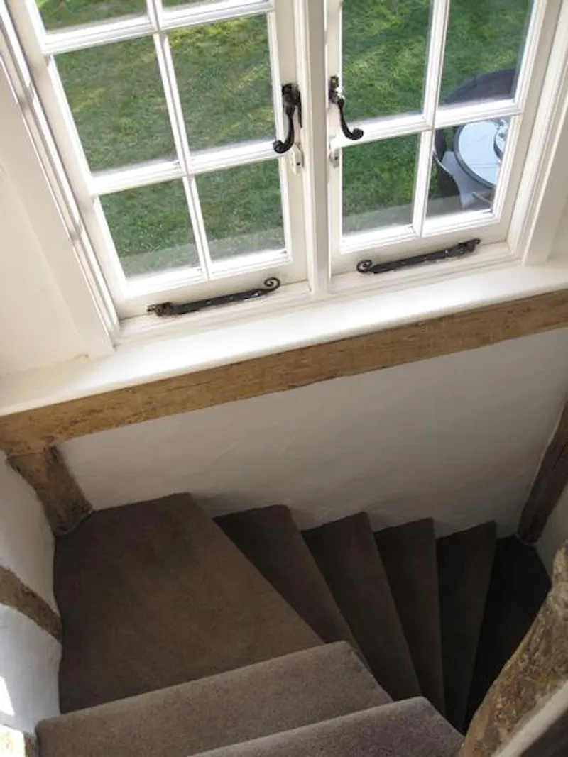 Staircase at Film location C844 in Essex (photo 19)