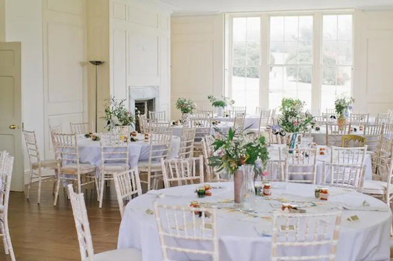 Dining room at Elegant Cornish estate, H172 (photo 2)