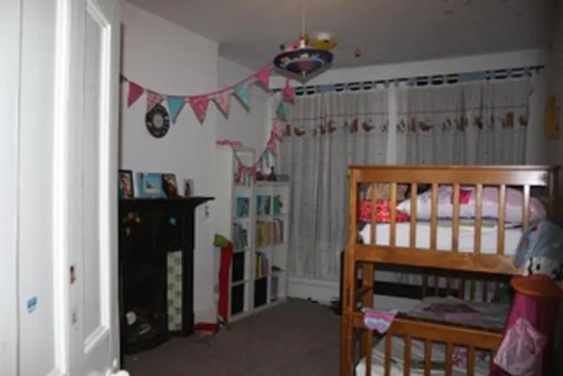 Bedroom - child's at Catford family home, E391 (photo 11)