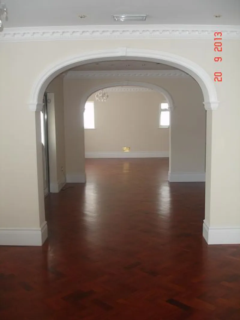 Floor - wooden at Vacant Hillingdon House, D2167 (photo 4)