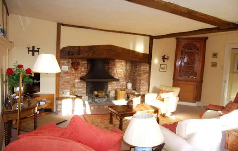 Fireplace at Country house near Faversham, C846 (photo 5)