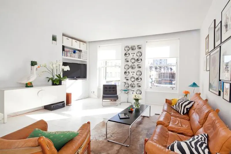 Living Room at Cool Stoke Newington apartment, F1041 (photo 2)