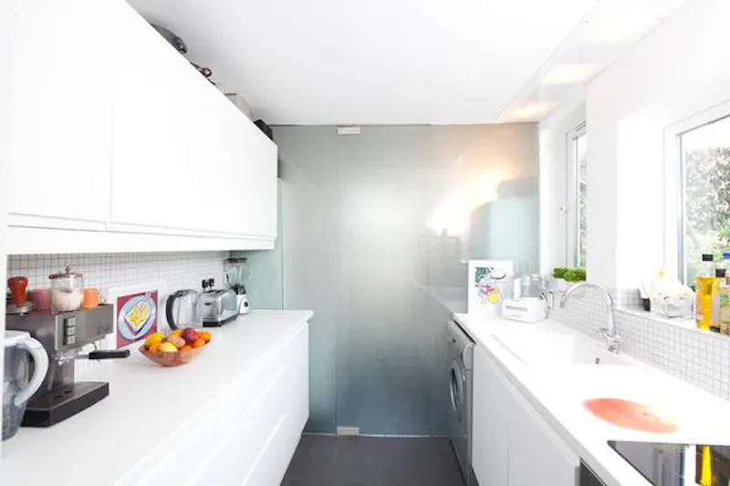 Kitchen at Cool Stoke Newington apartment, F1041 (photo 6)