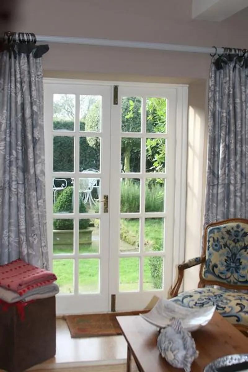 Charming Towcester rectory, A1335 (photo 12)
