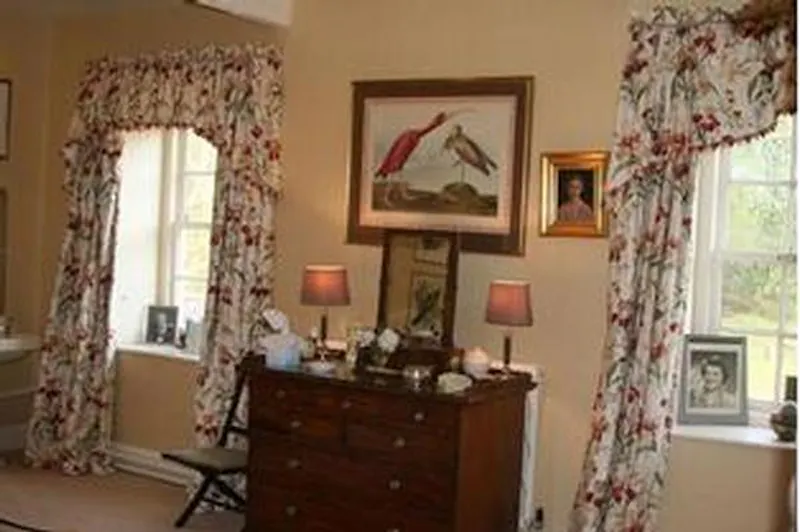 Charming Towcester rectory, A1335 (photo 22)