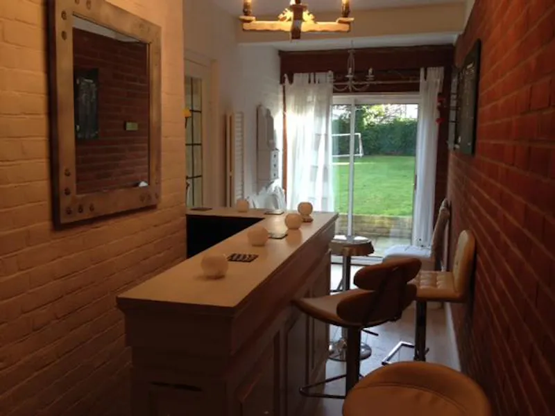 French doors at Film location D2169 in Hertfordshire (photo 7)