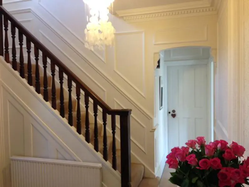 Staircase at Film location D2169 in Hertfordshire (photo 11)