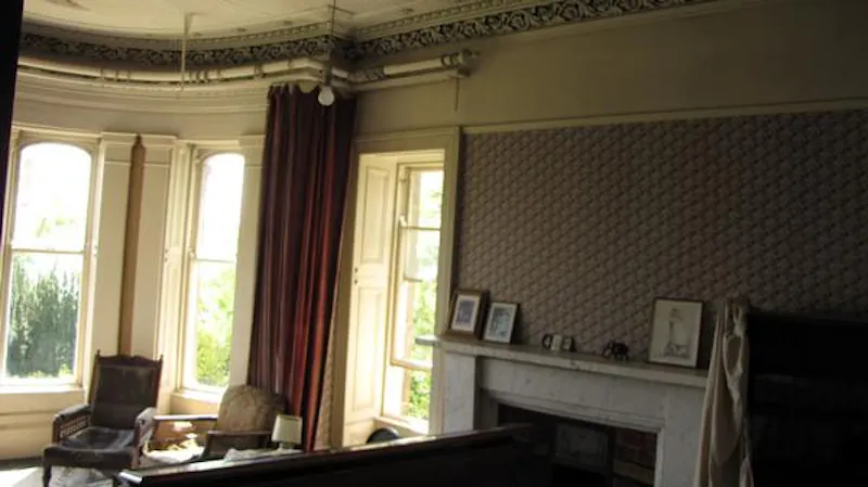 Drawing room at Stunning Kilcreggan stone house, B1630 (photo 5)