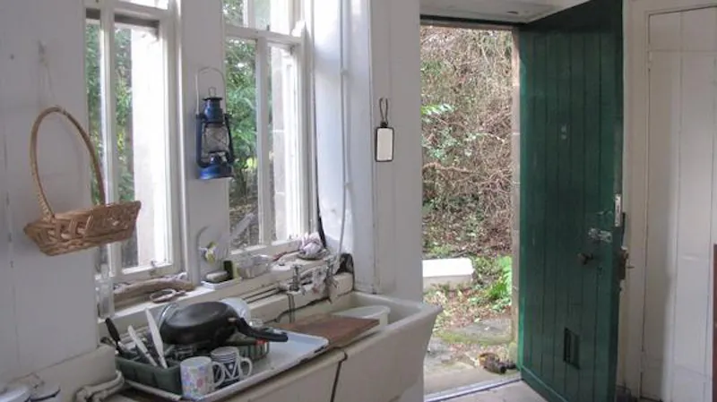 Kitchen at Stunning Kilcreggan stone house, B1630 (photo 9)