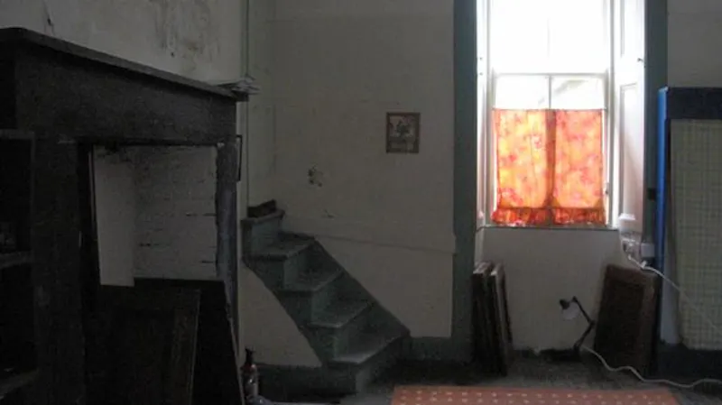 Stunning Kilcreggan stone house, B1630 (photo 15)