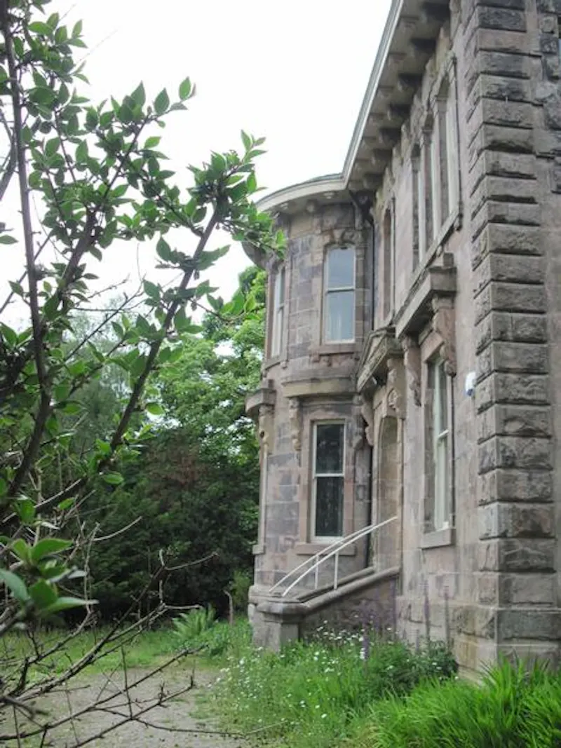 Stunning Kilcreggan stone house, B1630 (photo 37)