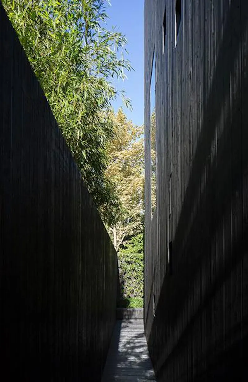 Haggerston modern black box , K382 (photo 46)