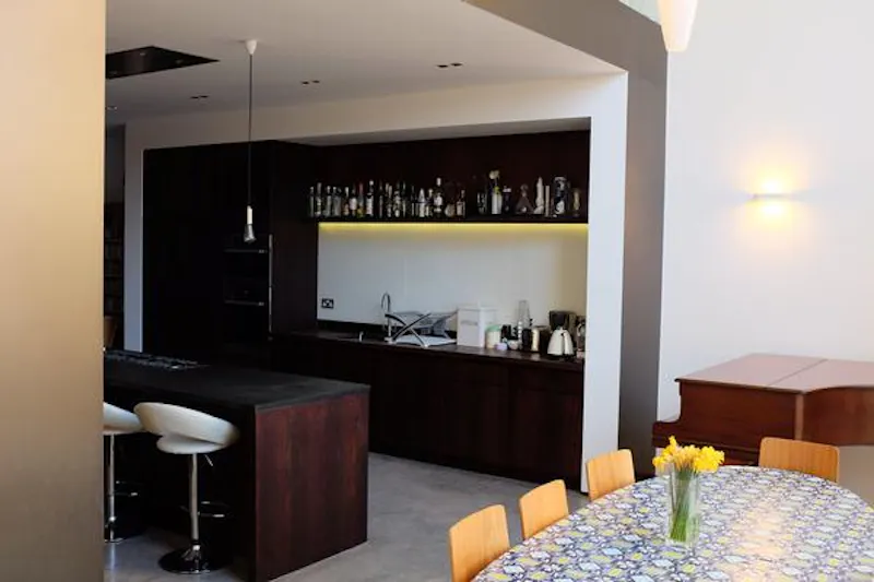 Open plan at Ultra-modern Camberwell house, K387 (photo 8)