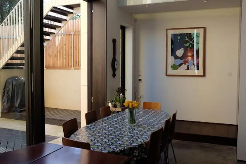 Dining room at Ultra-modern Camberwell house, K387 (photo 9)
