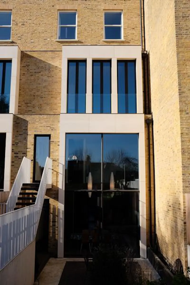 Ultra-modern Camberwell house, K387 (photo 45)