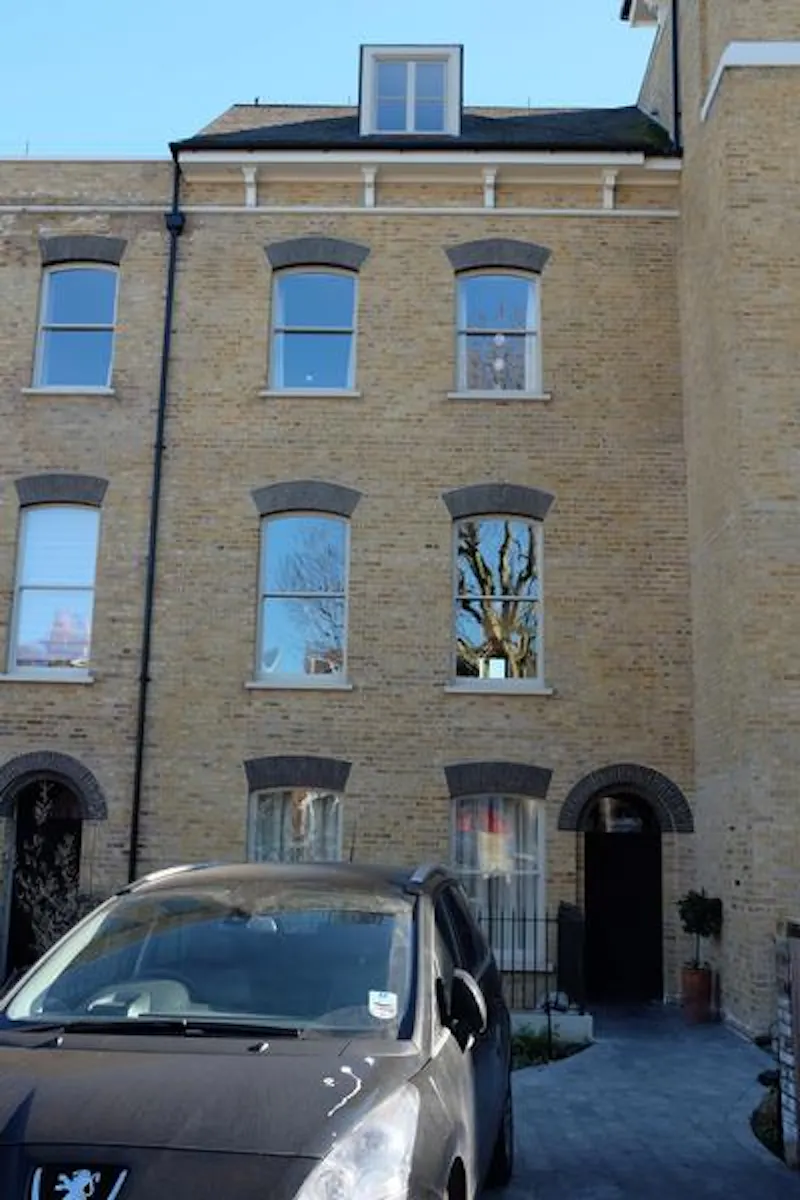 Ultra-modern Camberwell house, K387 (photo 46)