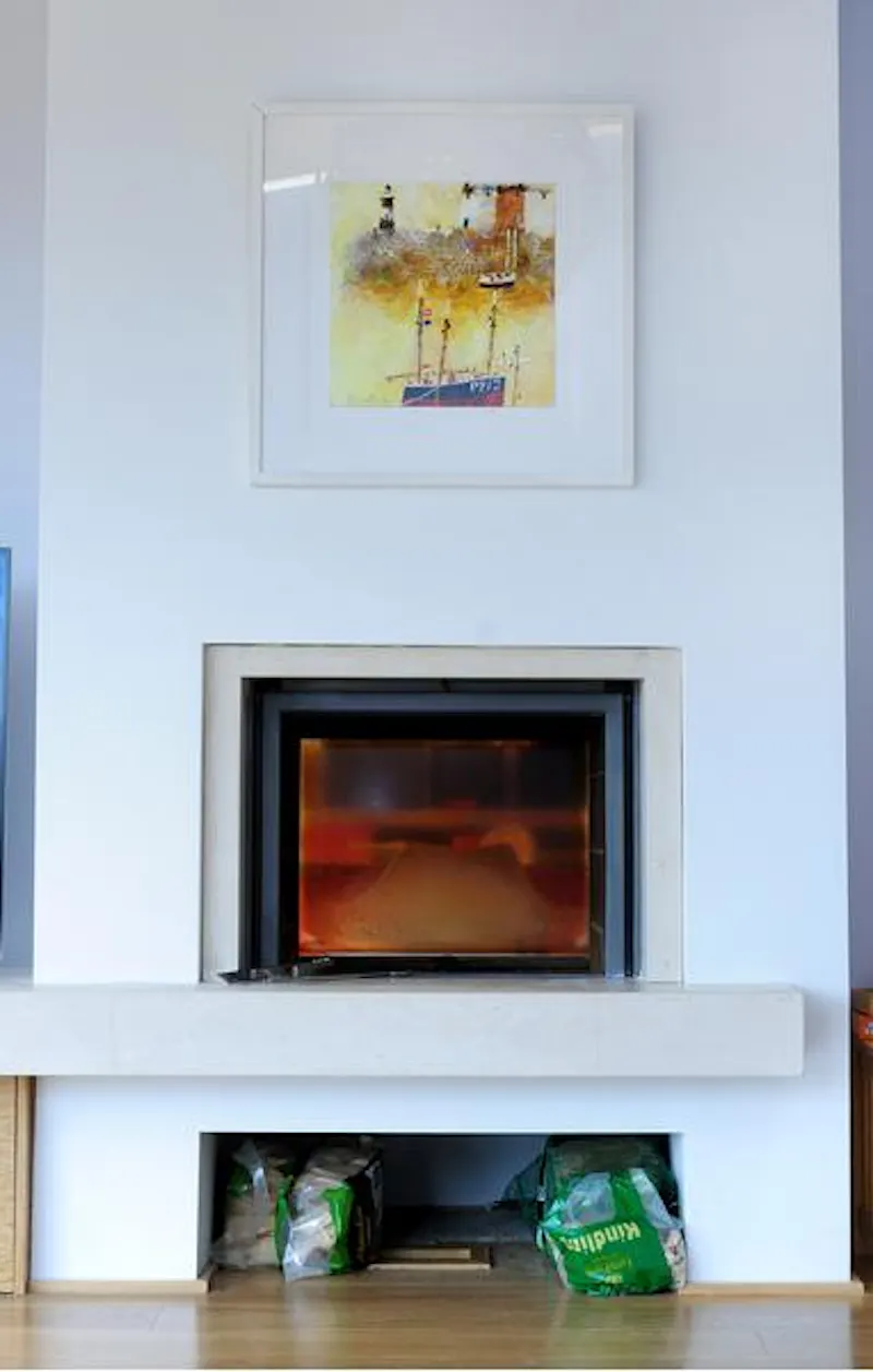 Fireplace at Colourful & modern Falmouth home, K383 (photo 15)