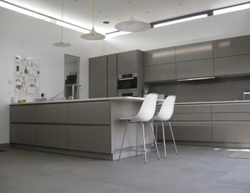 Kitchen at Grey & white Hertford house, K384 (photo 6)