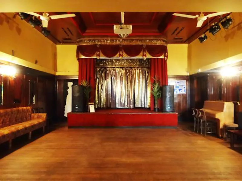 Stage at Peckham panelled pub with stage, R781 (photo 2)