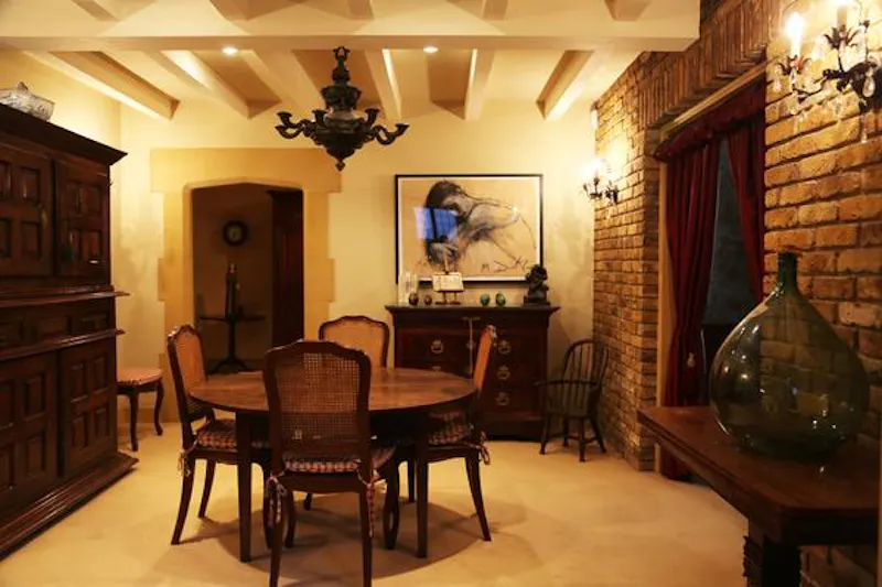 Dining room at Luxury Battersea Apartment, F1043 (photo 8)