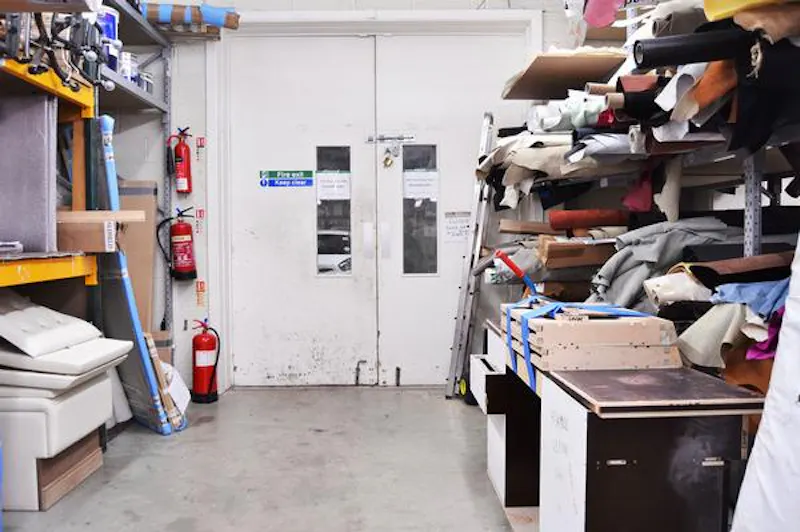 Whitechapel factory and shop, Q93 (photo 45)