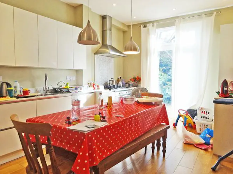 French doors at Colourful Wimbledon apartment, F1045 (photo 6)