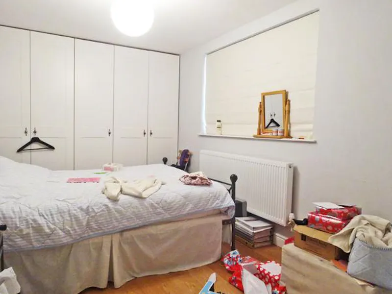 Bedroom at Colourful Wimbledon apartment, F1045 (photo 11)