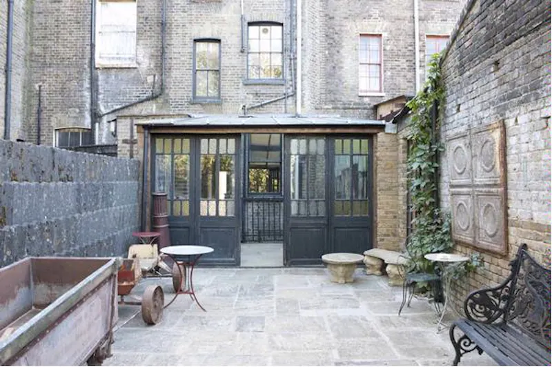 Eclectic Stoke Newington house, B1516 (photo 28)