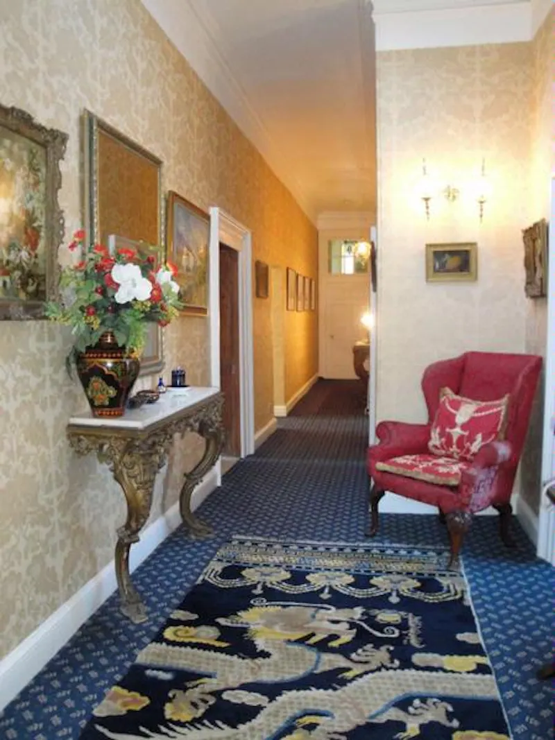 Corridor at Film location H113 in Scotland (photo 19)