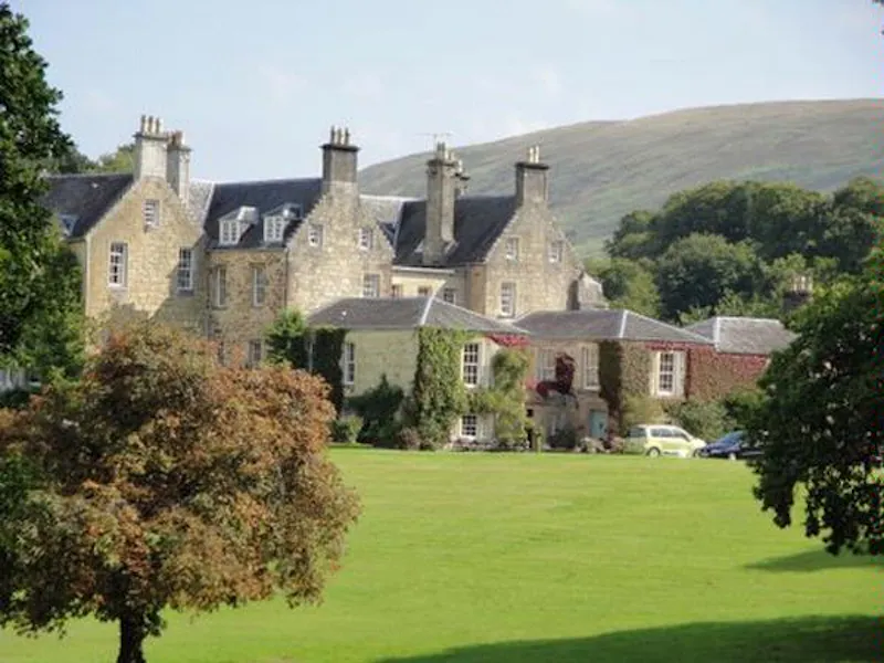 Garden at Film location H113 in Scotland (photo 38)