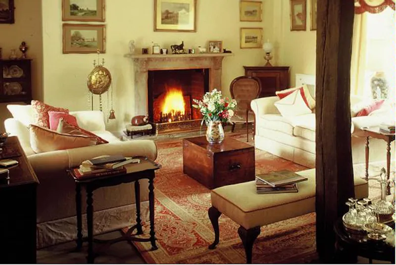 Fireplace at Manor House in Bicester, A1000 (photo 9)